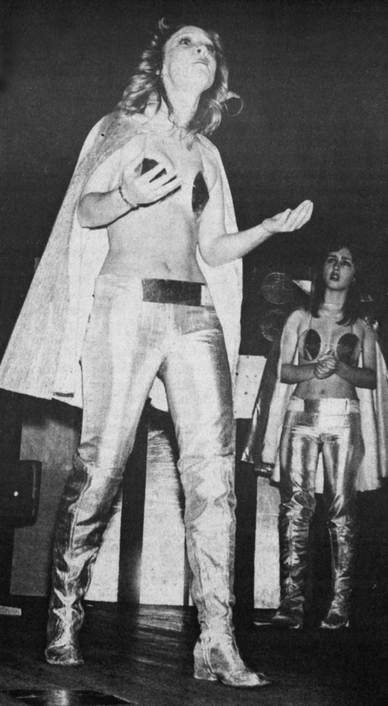 Lea Roos (Jane Astor) e Josete Hetzel (Elvin)