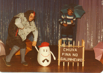 Galinha D'Angola (Heitor Schmidt) e Pingo de Chuva (Daisy da Silva)