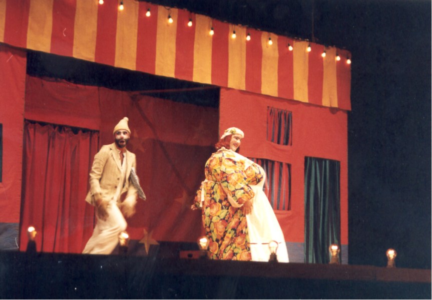 João Teité (Mário Ballenti) e Linora (Heitor Schmidt)