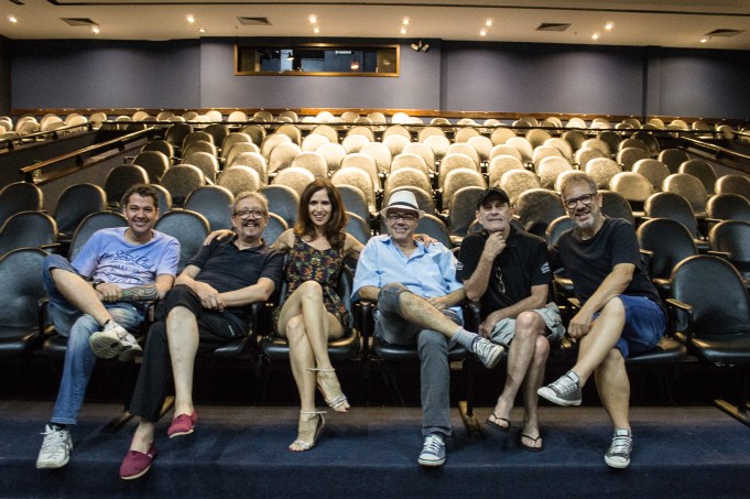 Alexandre Ricardo, Néstor Monasterio, Ingra Lyberato, Artur José Pinto e Heitor Schmidt - teatro do SESC - Porto Alegre - RS - (Foto: Luciane Pires Ferreira)