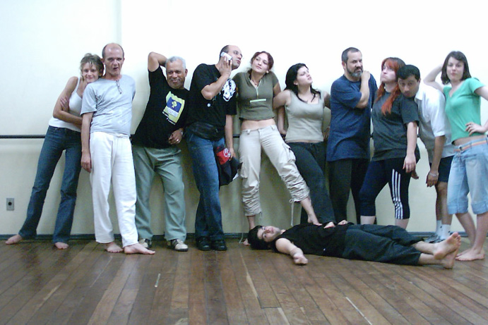 Teatro Uergs - 2004 - Componente Curricular: Improvisação - Prof. Carlos Mödinger